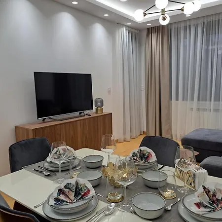 Slavija Square Апартаменты